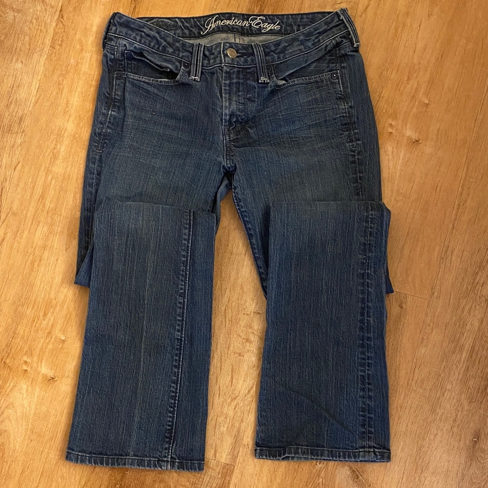 American Eagle Outfitters Women’s Dark Blue Jeans - Picture 2 of 5